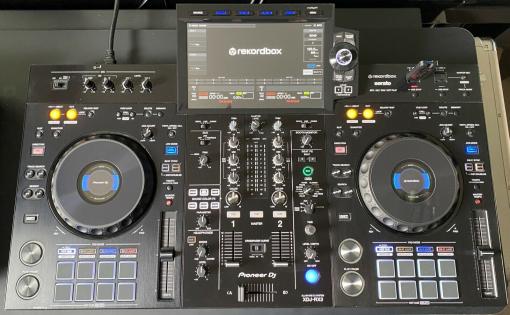 Pioneer DJ XDJ-RX3, Pioneer XDJ XZ, Pioneer DJ DDJ-REV7, Pioneer DDJ 1000, Pioneer DDJ 1000SRT,  Pioneer CDJ-3000,  Pioneer DJ DJM-V10